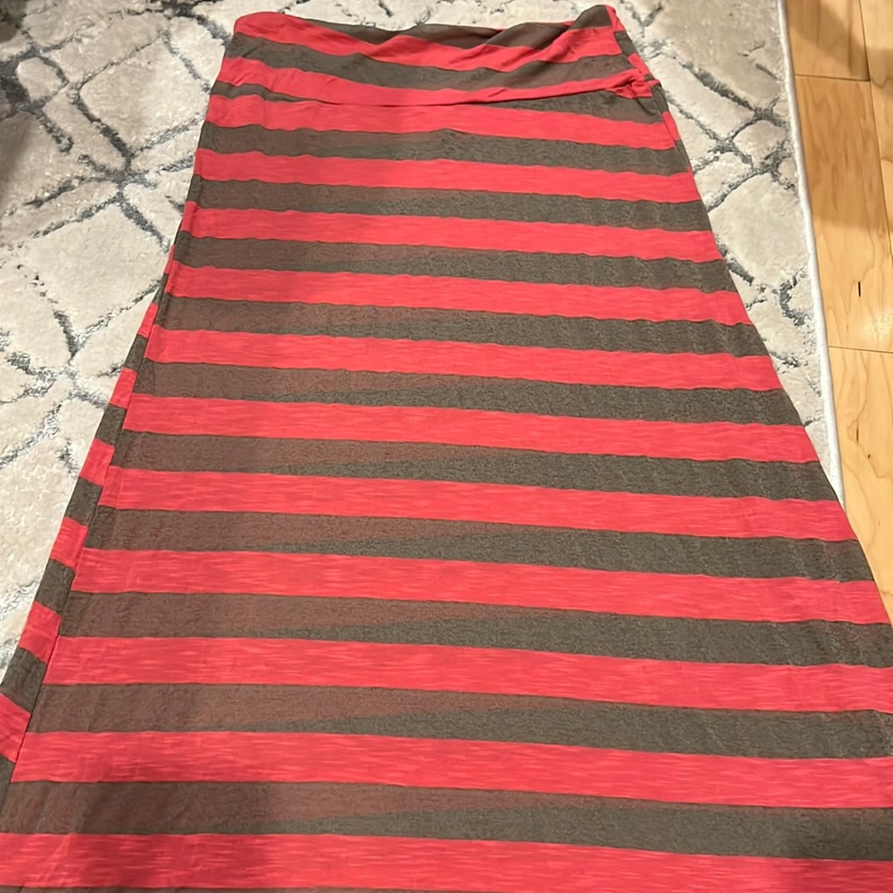 Beautiful long striped skirt size XL👌🥰👏😍❤️
